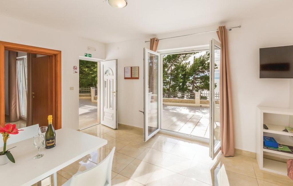 Apartments - Villa Sabrina Brela Extérieur photo